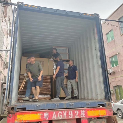 son şirket davası hakkında Filipin pazarı için buz küpü makinesi, buzdolabı ve dondurucu 1*40HQ konteyner